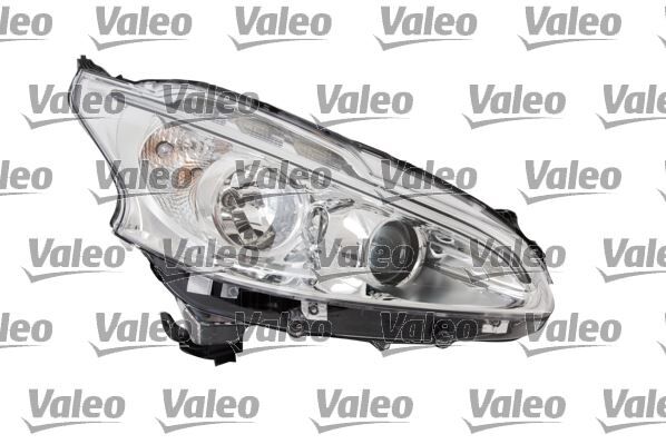 SOL FAR P208 12>19 ELEKTRİKLİ H7 MOTORLU LED GÜNDÜZ FARLI